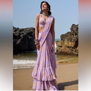 LASHKARAA Saree Size Small 
Purple Pre-draped Saree With Blouse For Women